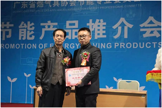 超人廚衛羅子?。浩放扑季S是中小企業最大的敵人