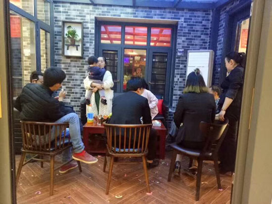 喜報(bào)！德來(lái)客門(mén)窗銅仁旗艦店盛世起航