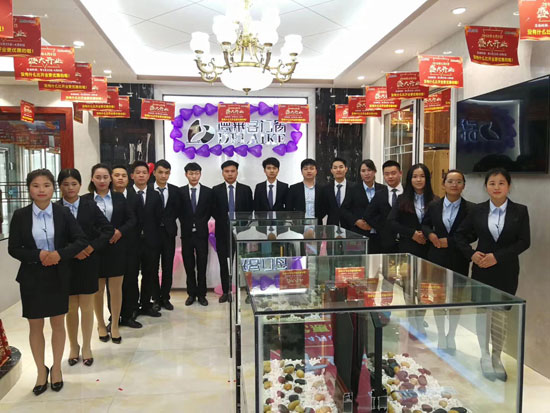 喜報(bào)！德來(lái)客門(mén)窗銅仁旗艦店盛世起航