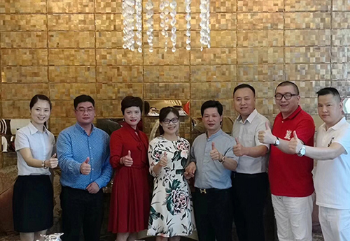 品牌大事|東成紅木與西安大明宮的戰略合作簽約儀式舉行
