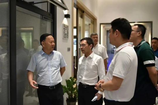 熱烈歡迎佛山市趙海副市長一行蒞臨億合門窗調研指導