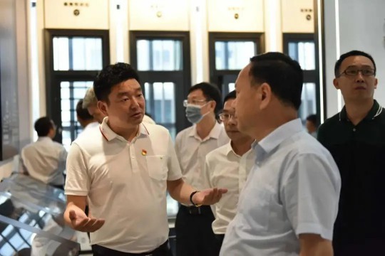 熱烈歡迎佛山市趙海副市長一行蒞臨億合門窗調研指導