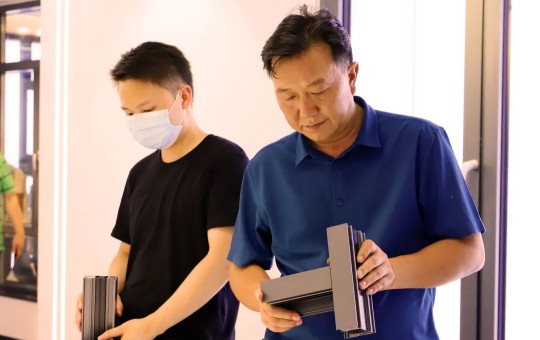 攜手大國品牌·創(chuàng)享千億財(cái)富 | 億合門窗招商峰會圓滿落幕